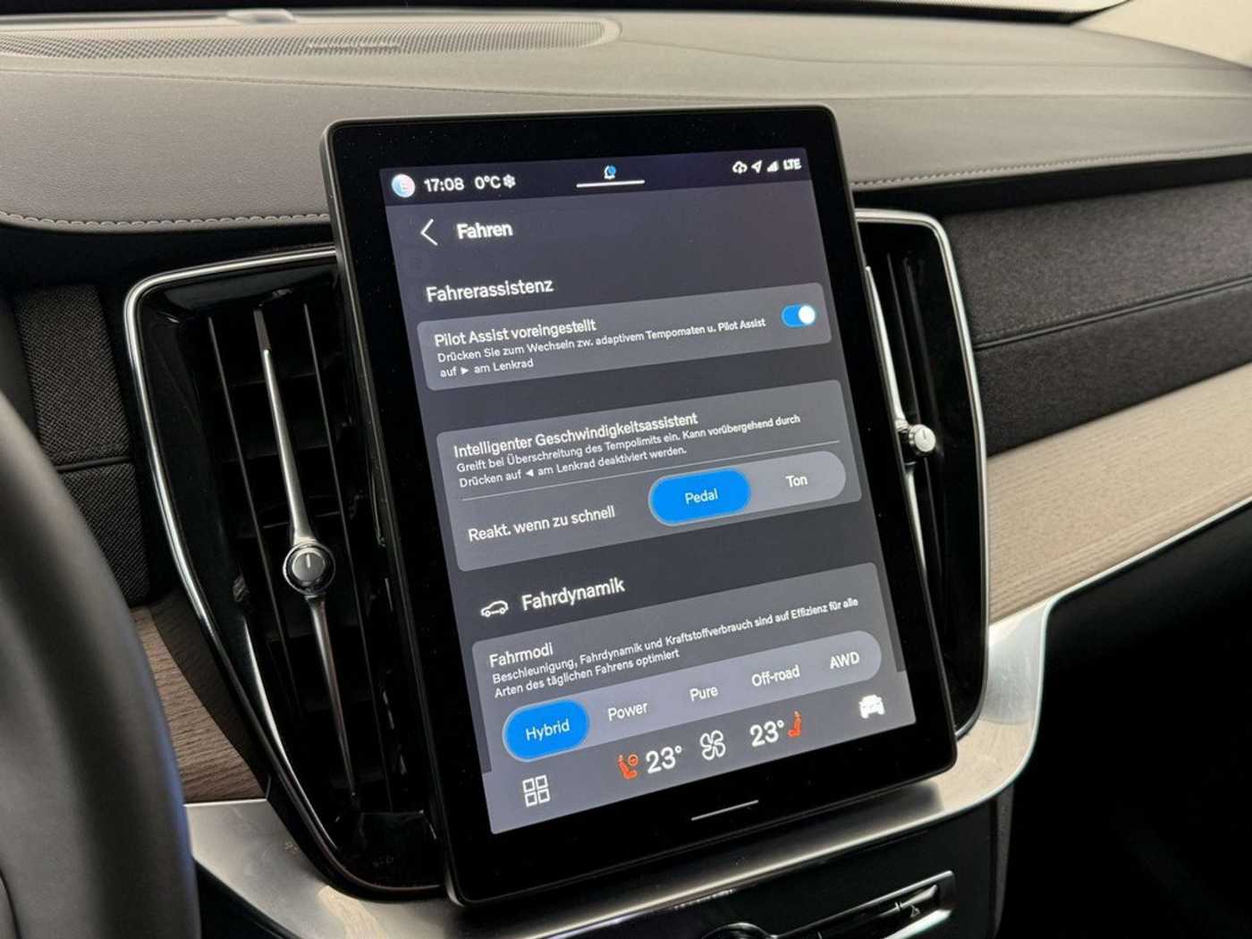 Volvo XC90 – Bild 30