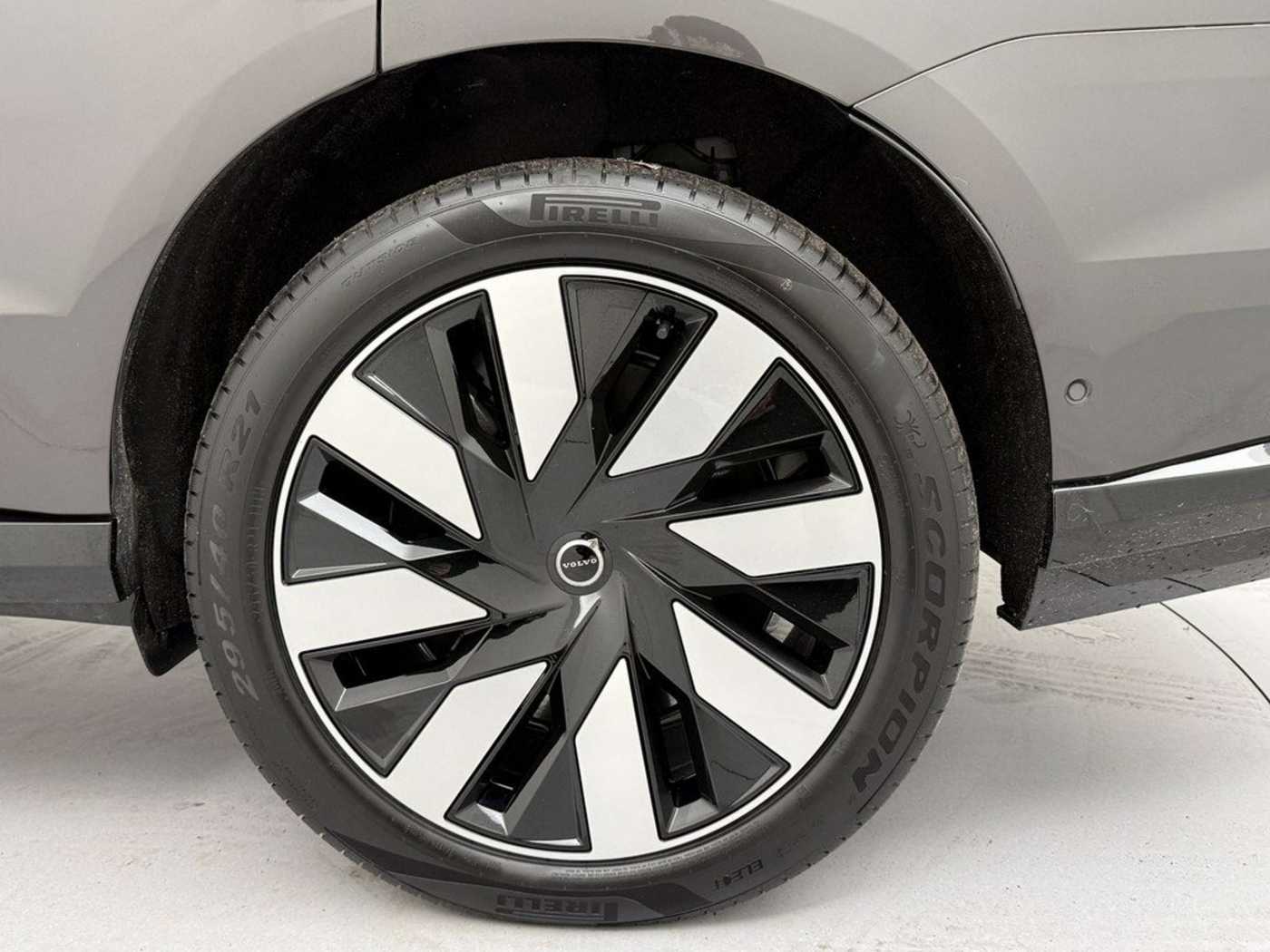 Volvo EX90 – Bild 11