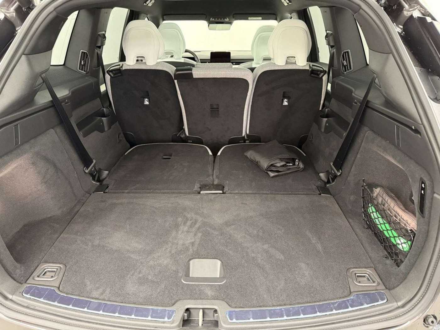 Volvo EX90 – Bild 25