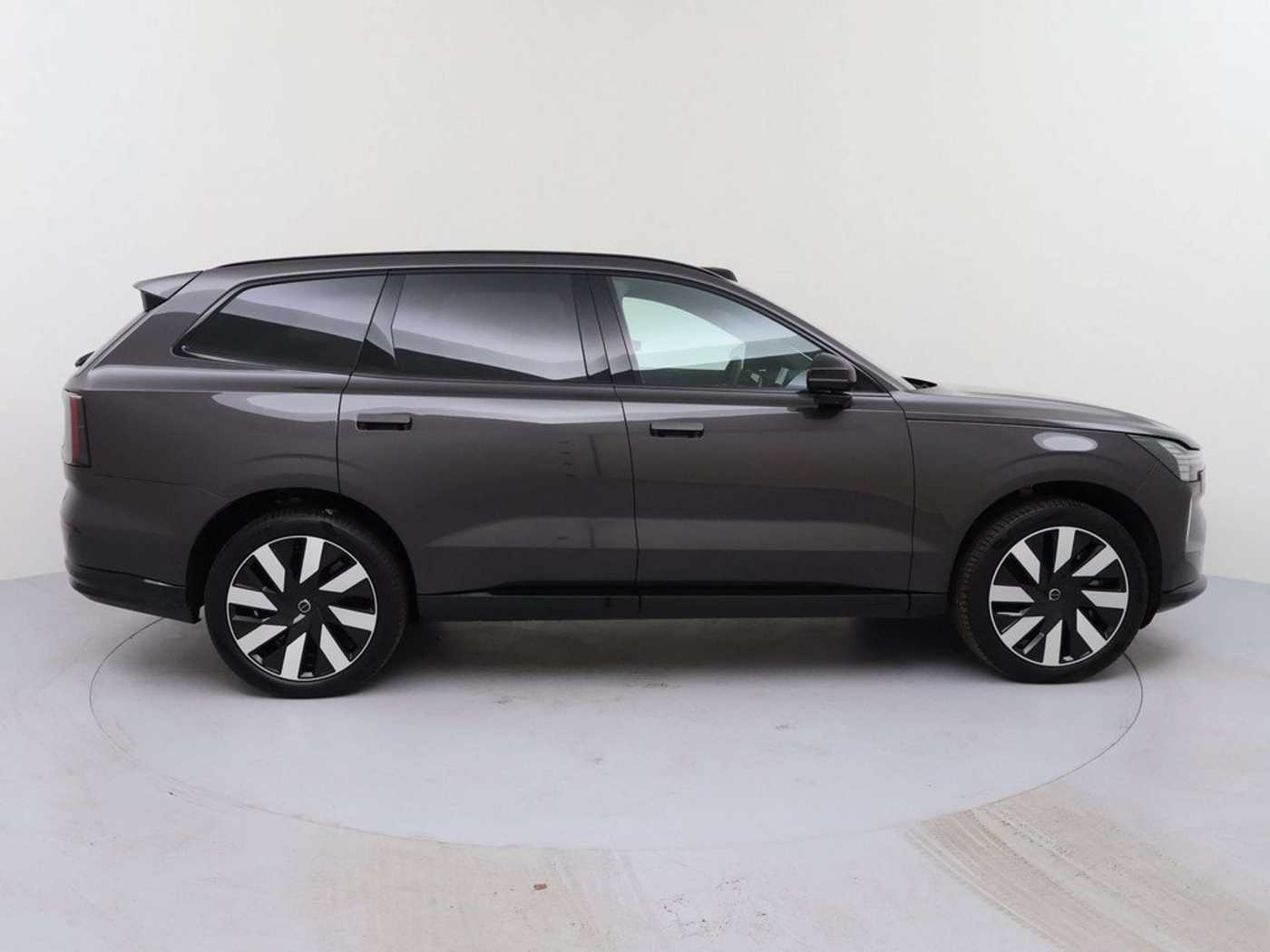 Volvo EX90 – Bild 4