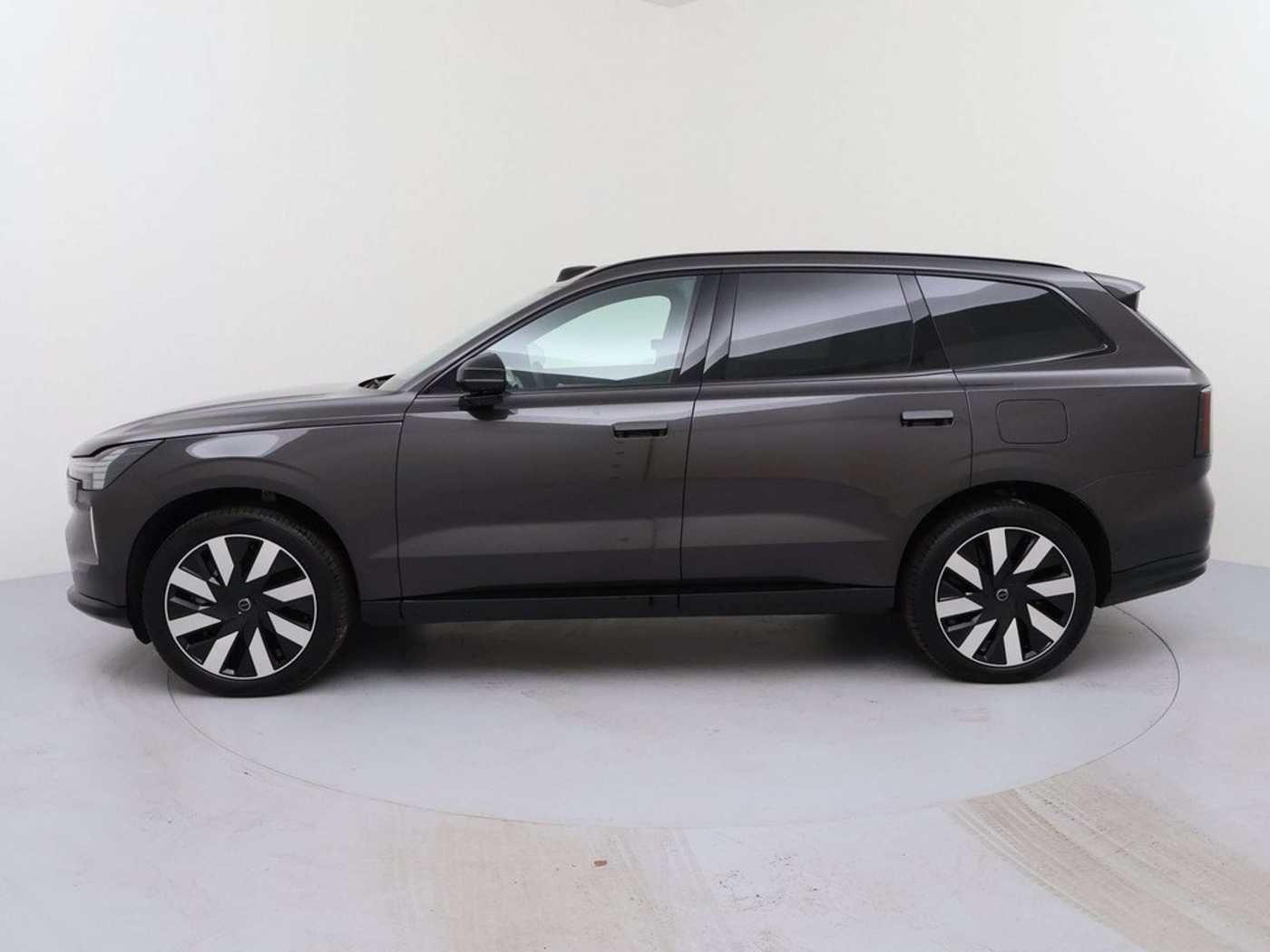 Volvo EX90 – Bild 8