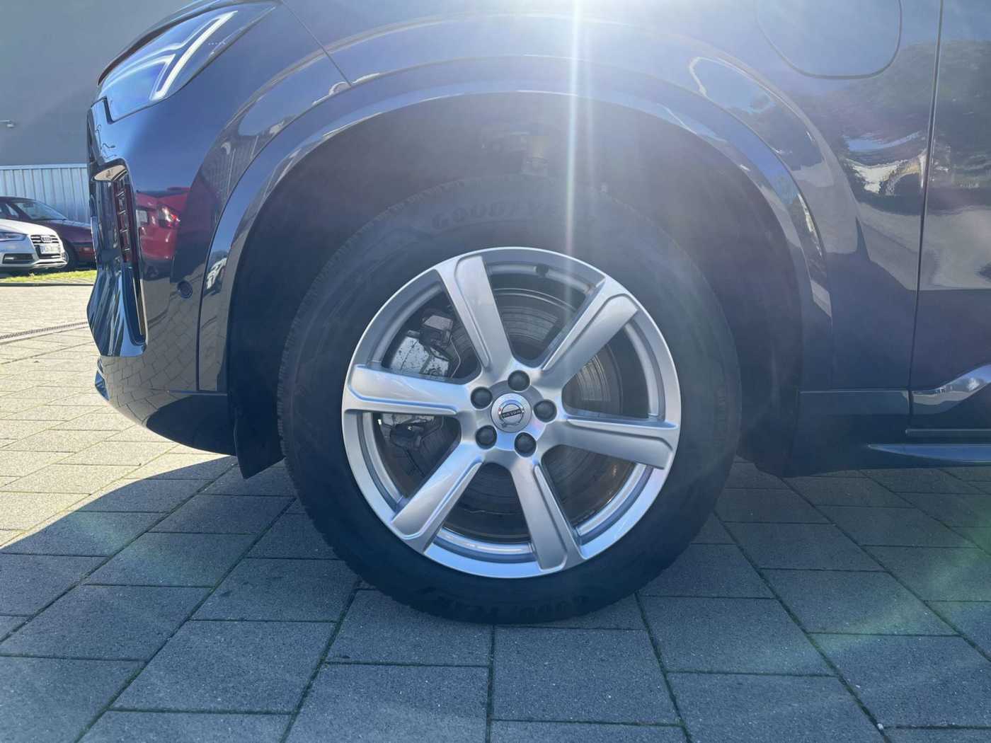 Volvo XC90 – Bild 9