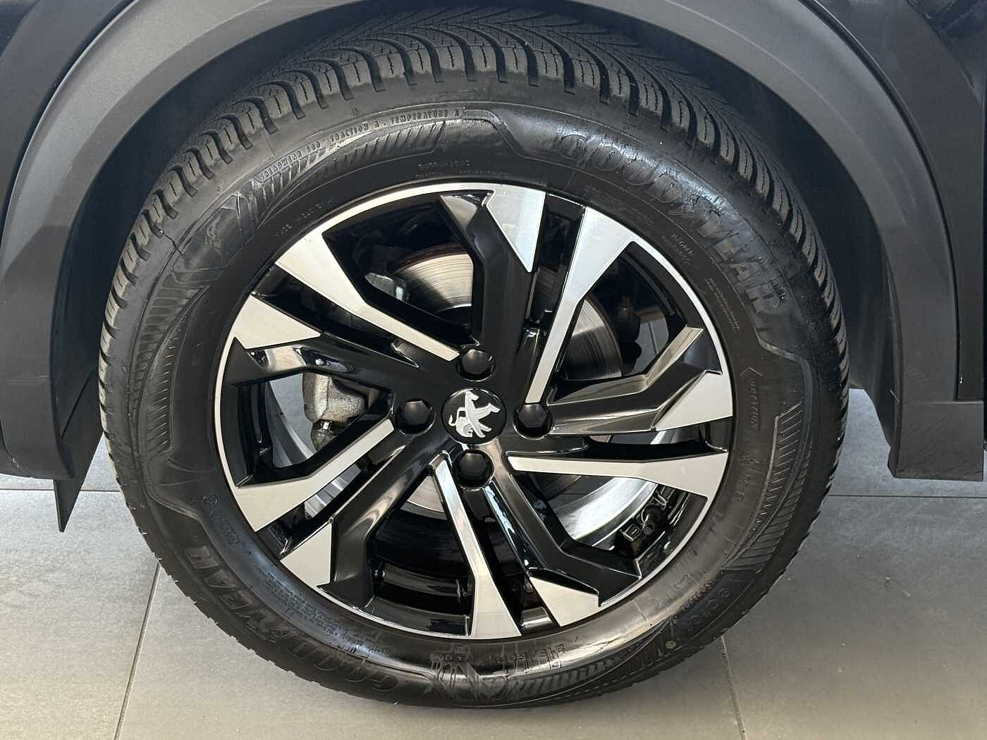 Peugeot 2008 – 1.2 PureTech 100 cv Allure Pack  