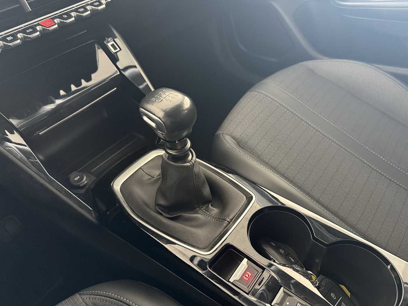 Peugeot 2008 – 1.2 PureTech 100 cv Allure Pack  