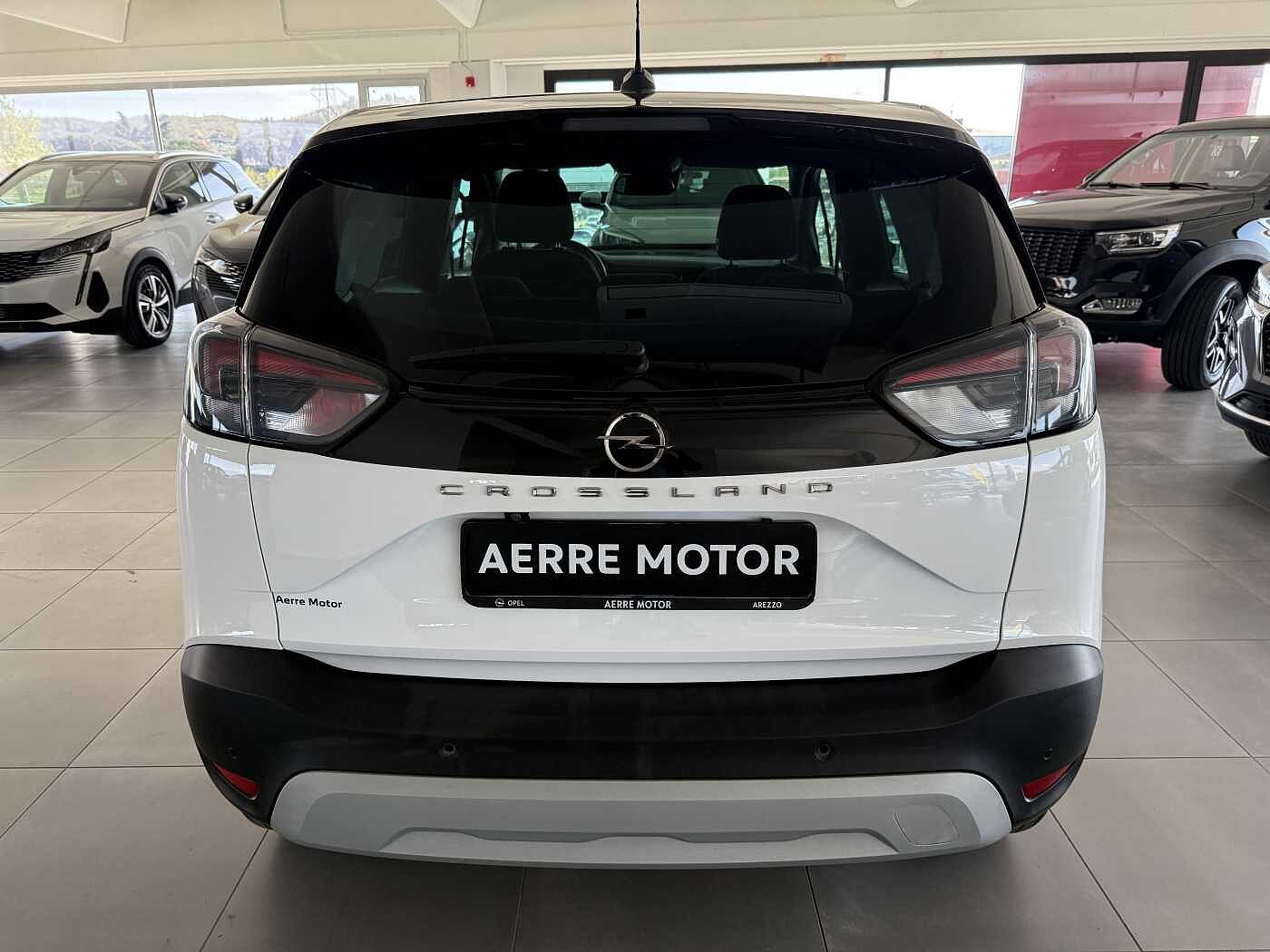 Opel Crossland –  