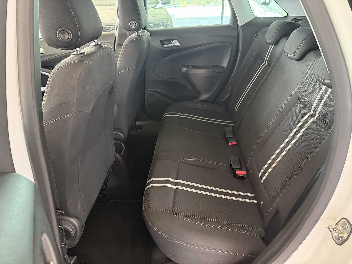 Opel Crossland –  