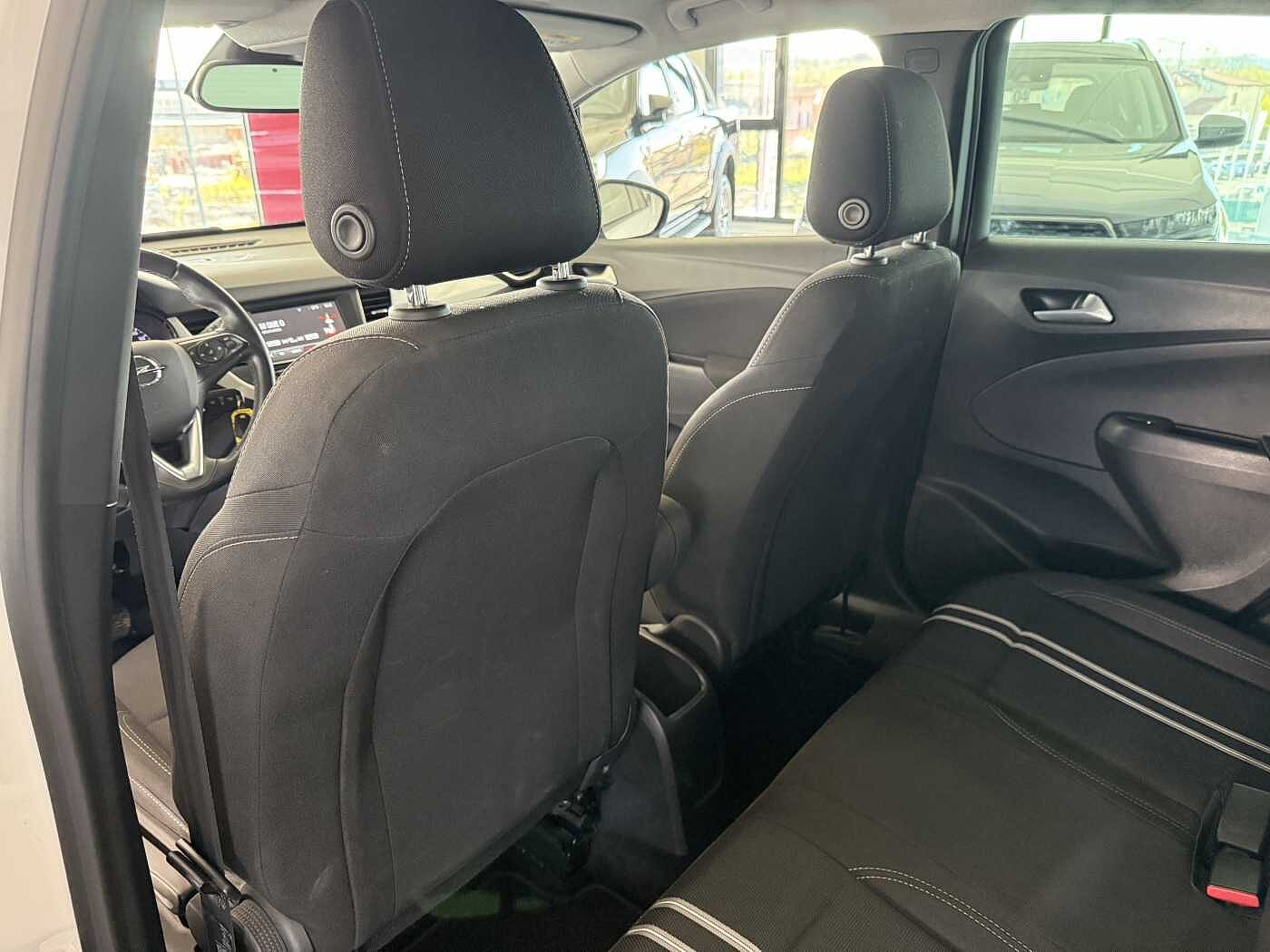Opel Crossland –  