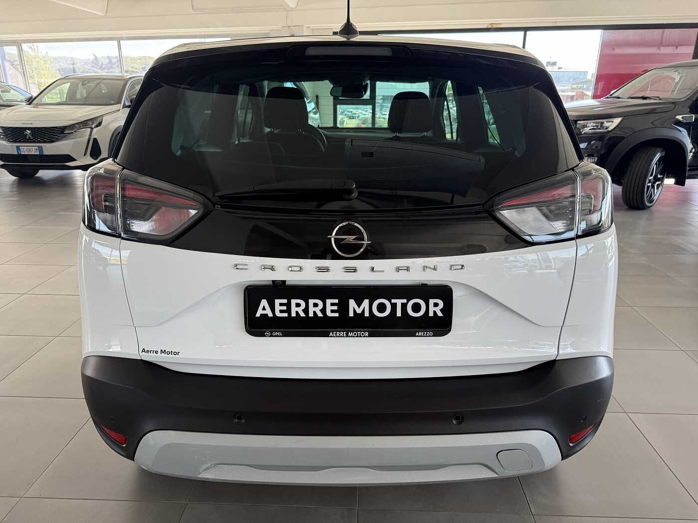 Opel Crossland –  