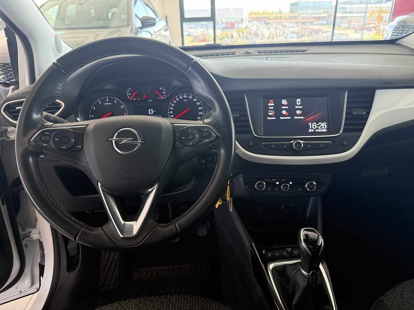 Opel Crossland –  