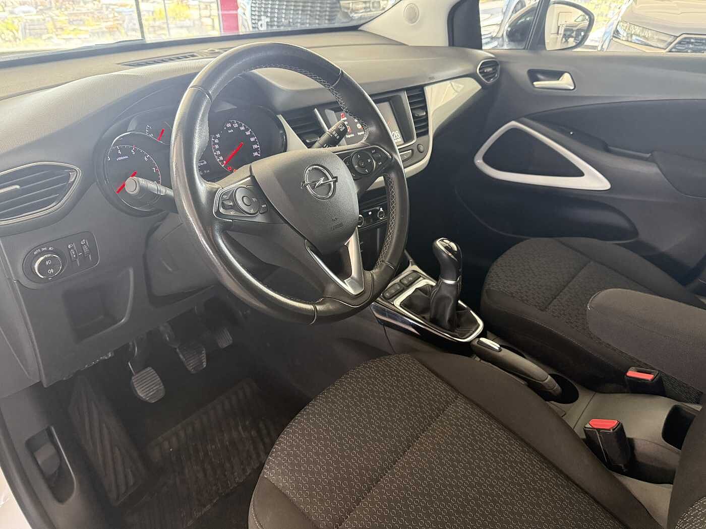 Opel Crossland –  
