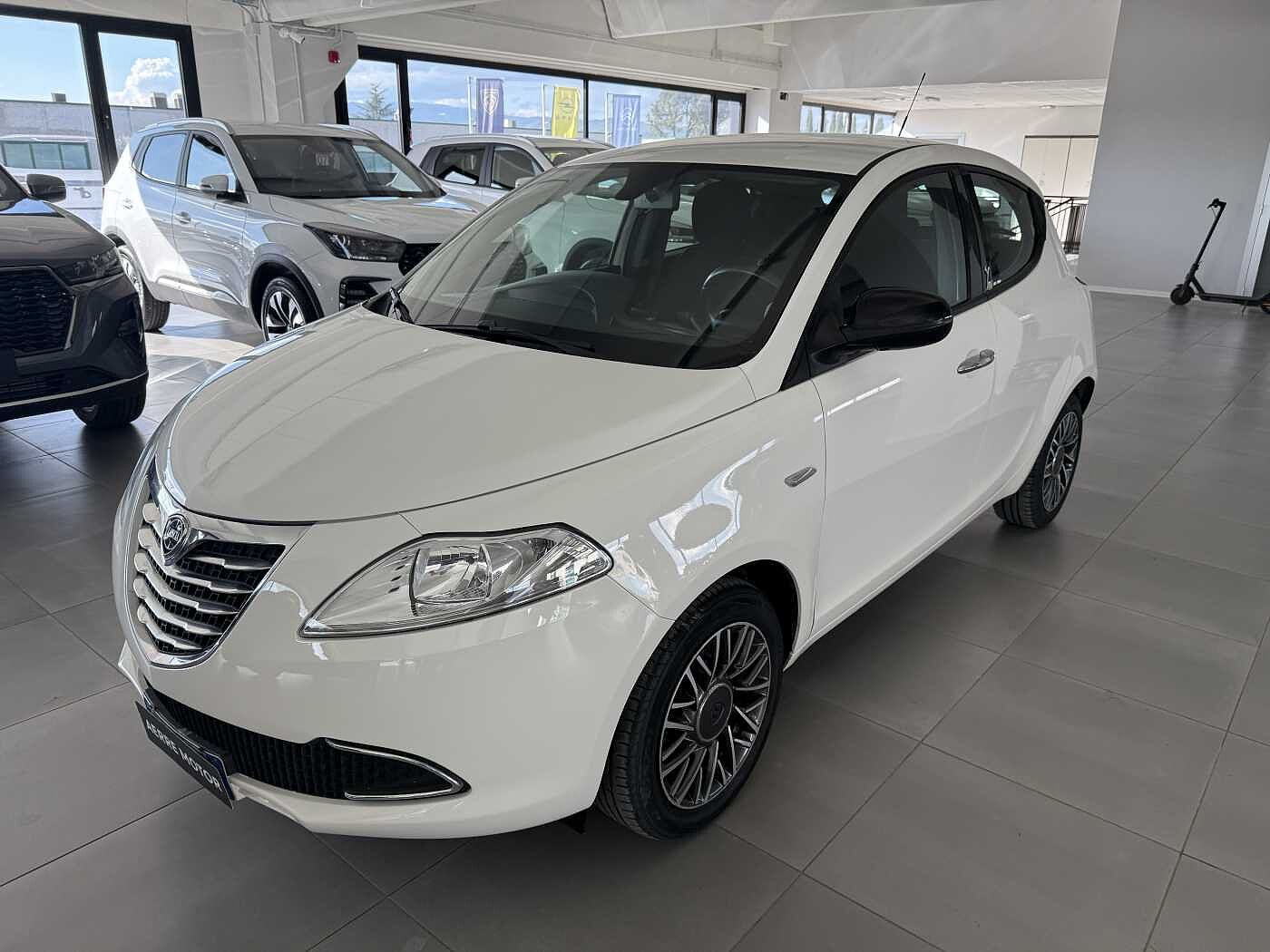 Lancia Ypsilon – 1.2 69 CV Gold  