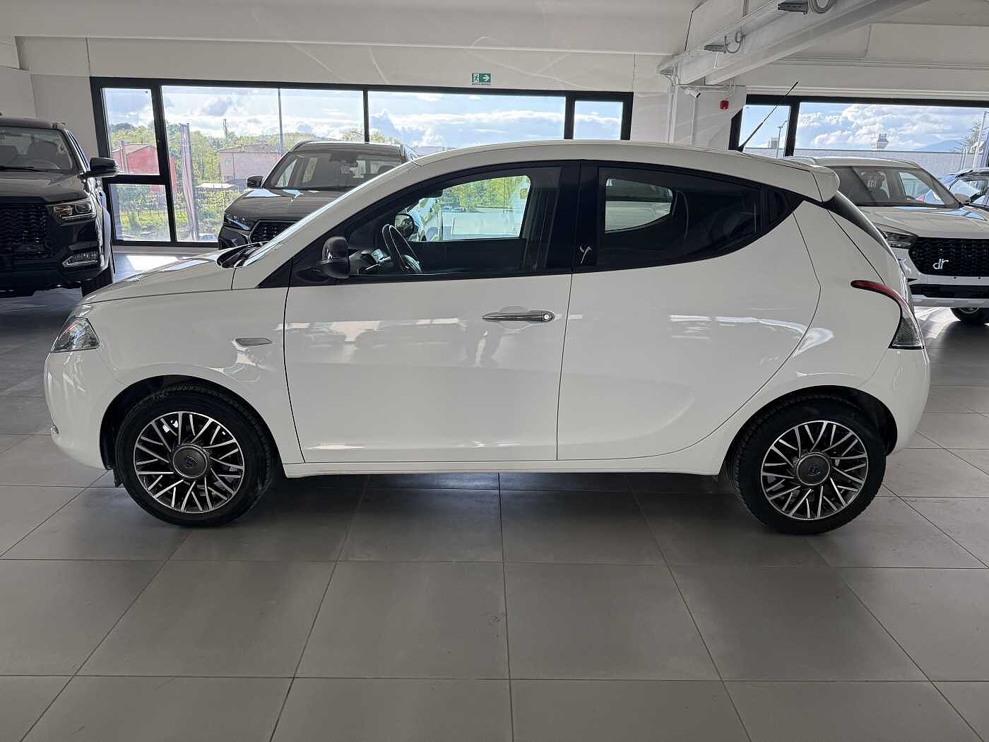 Lancia Ypsilon – 1.2 69 CV Gold  