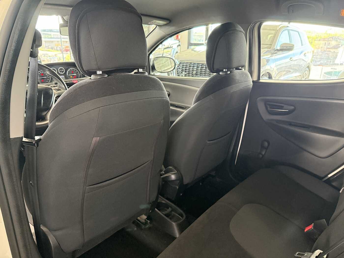 Lancia Ypsilon – 1.2 69 CV Gold  