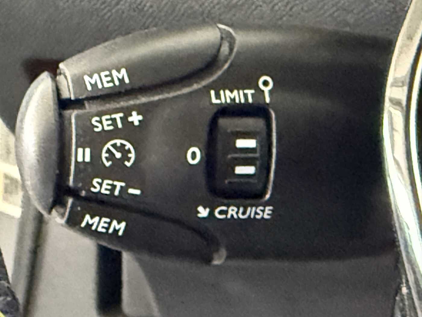 Peugeot 2008 – 1.2 PureTech 130 CV EAT8 GT  