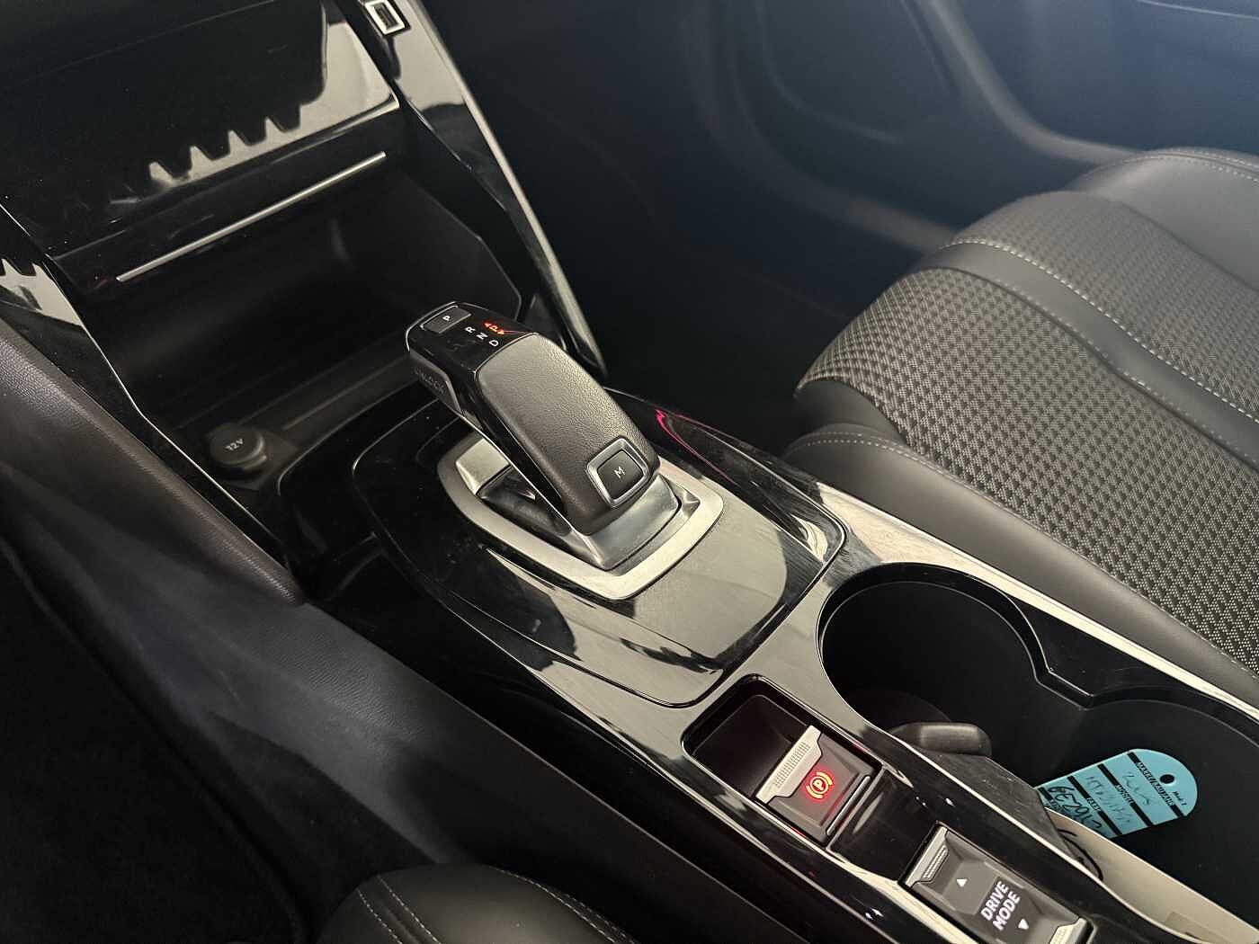 Peugeot 2008 – 1.2 PureTech 130 CV EAT8 GT  