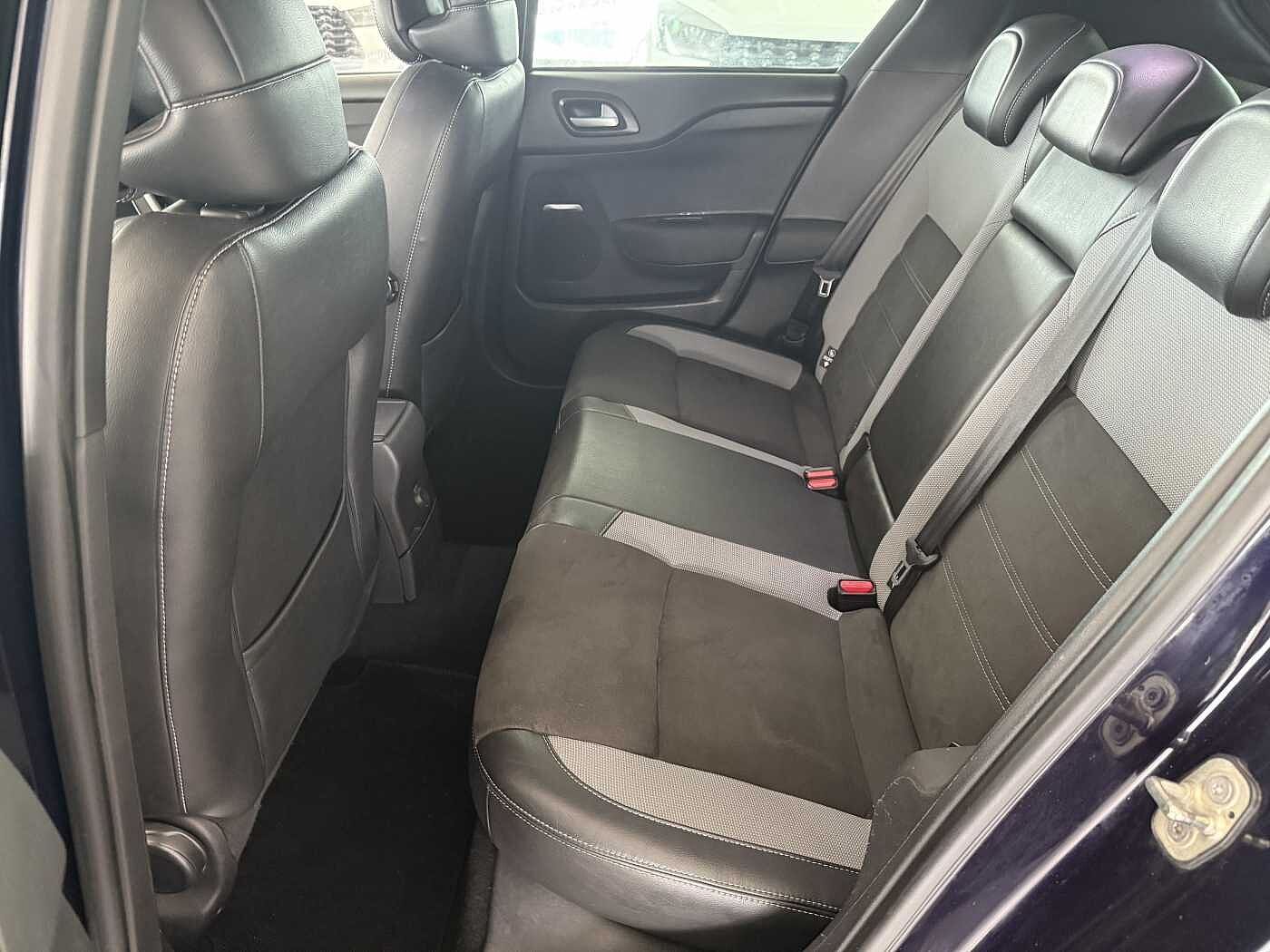 DS DS 4 – 1.6 BlueHDi 120 CV So Chic  
