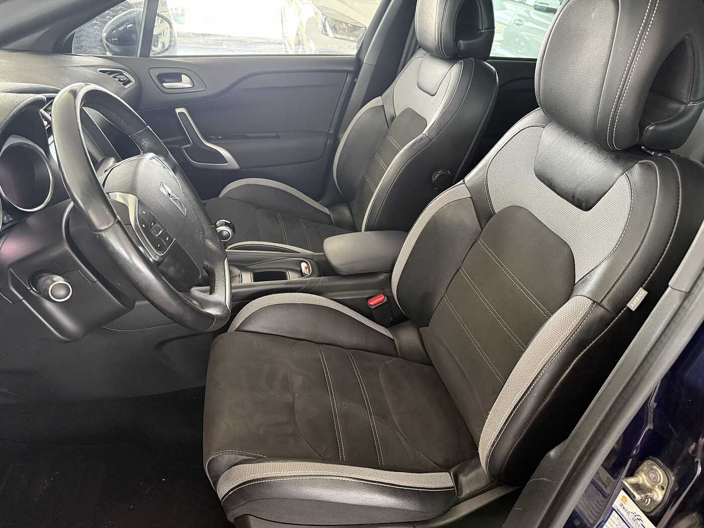 DS DS 4 – 1.6 BlueHDi 120 CV So Chic  