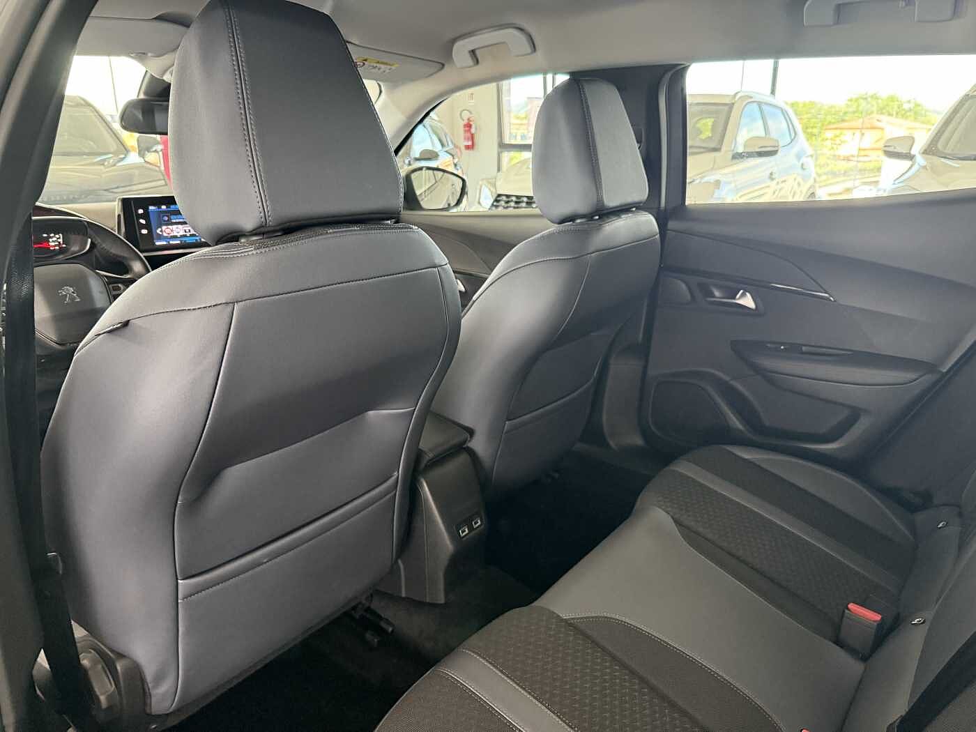 Peugeot 2008 – 1.2 PureTech 130 CV Allure  