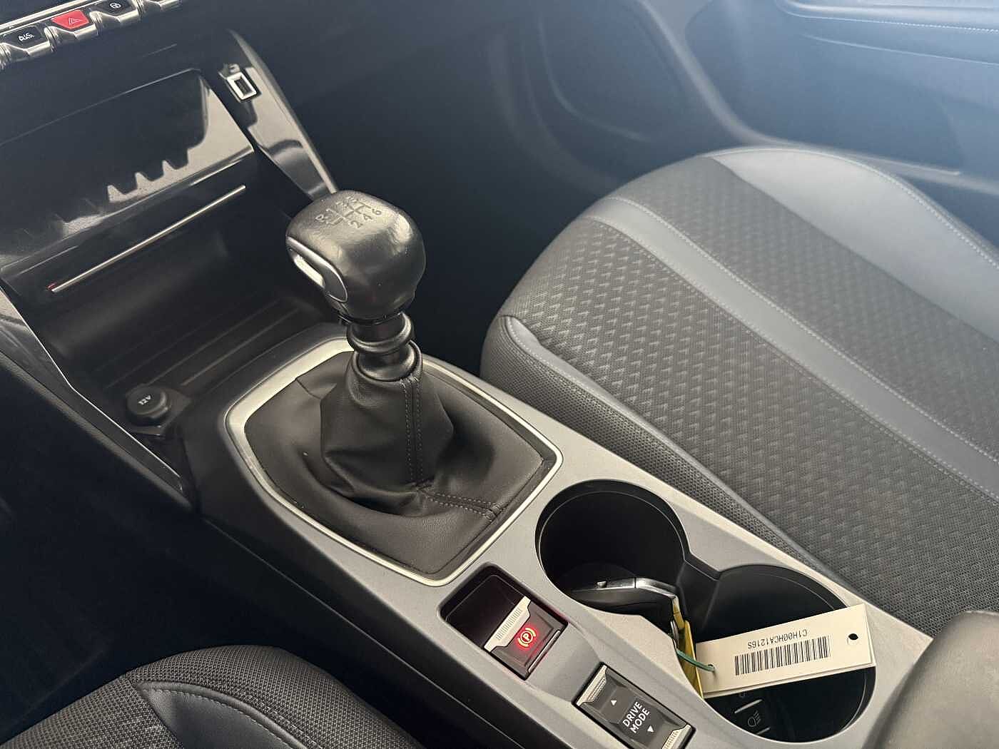 Peugeot 2008 – 1.2 PureTech 130 CV Allure  