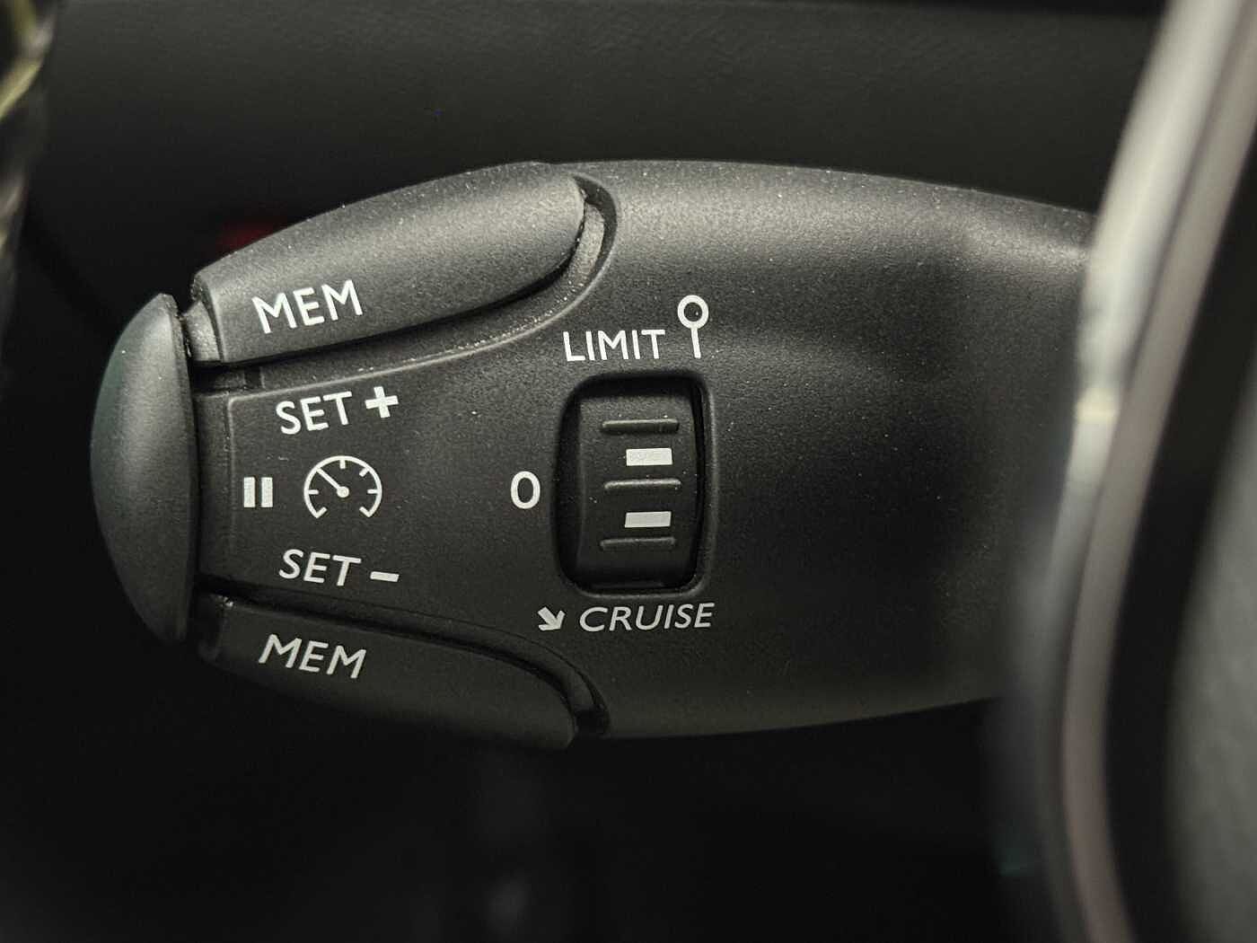 Peugeot 208 – 1.5 BlueHDi 100 CV GT Line  