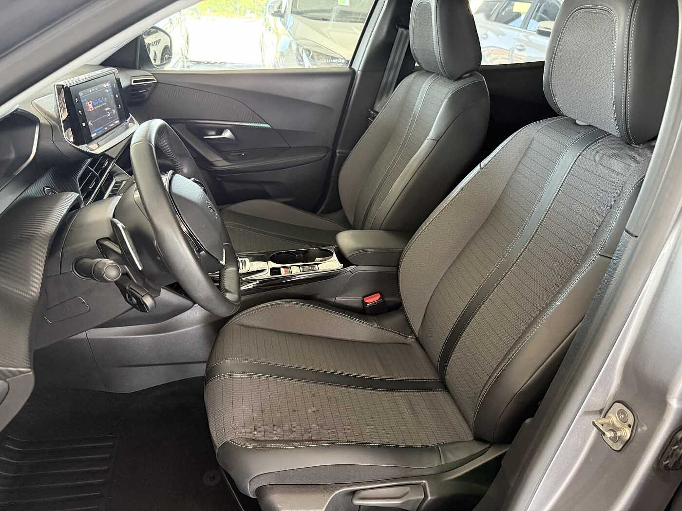 Peugeot 2008 – 1.2 PureTech 130 CV  EAT8 Allure  