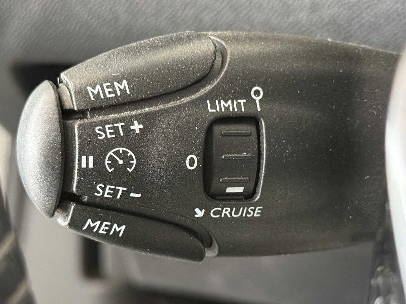 Peugeot 2008 – 1.2 PureTech 130 CV  EAT8 Allure  
