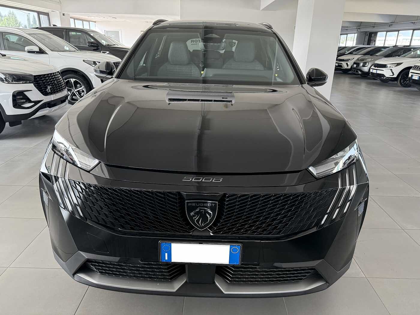 Peugeot 5008 – Hybrid 136 CV e-DCS6 Allure  