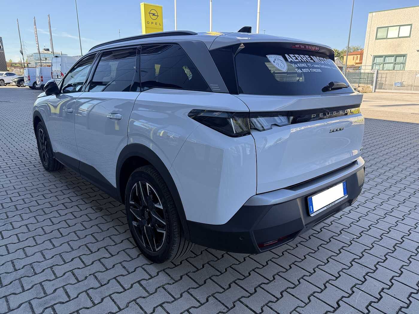 Peugeot 5008 – Hybrid 136 CV e-DCS6 Allure  