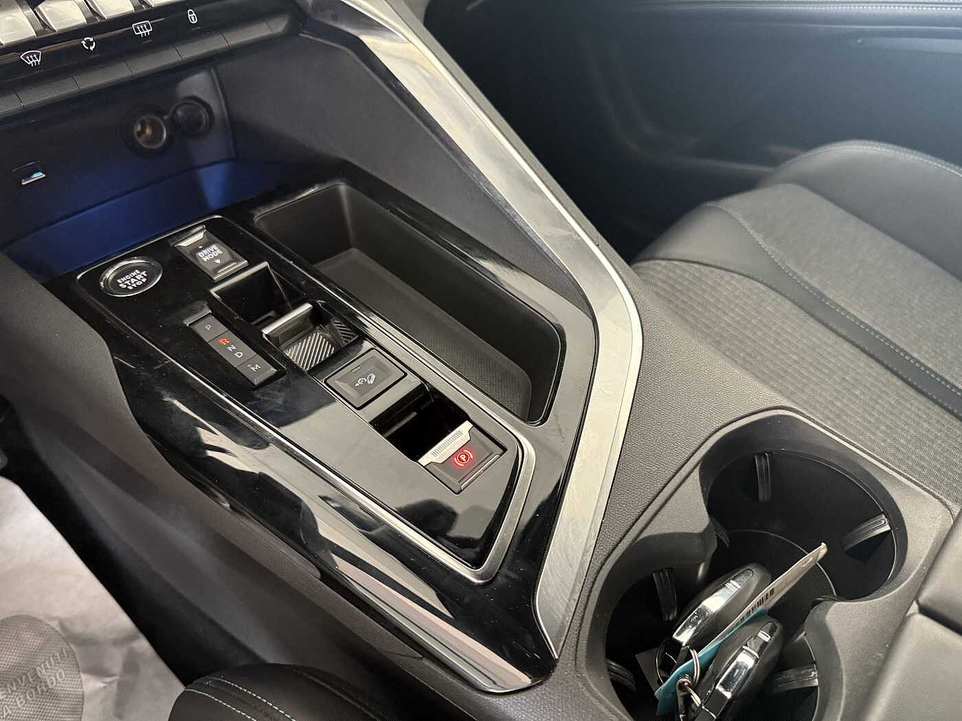 Peugeot 3008 – 1.2 PureTech Turbo 130 CV EAT8 Allure Pack  