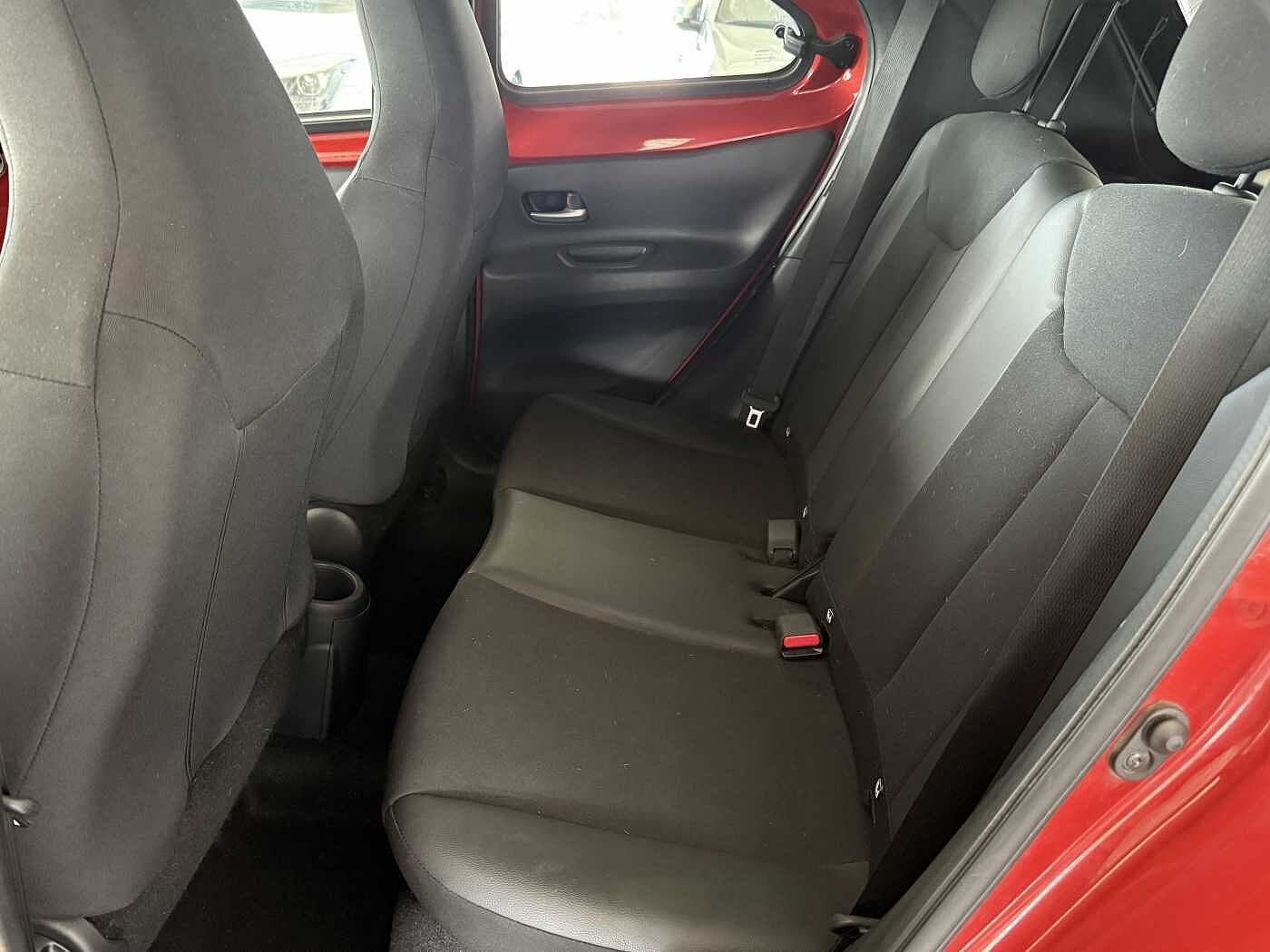 Toyota Aygo X – X 1.0 VVT-i 72 CV 5 porte Lounge  