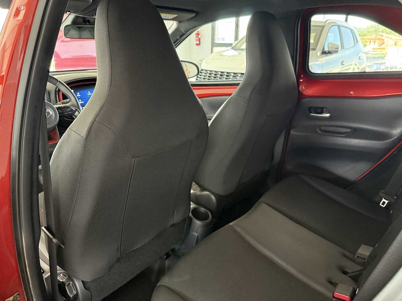 Toyota Aygo X – X 1.0 VVT-i 72 CV 5 porte Lounge  