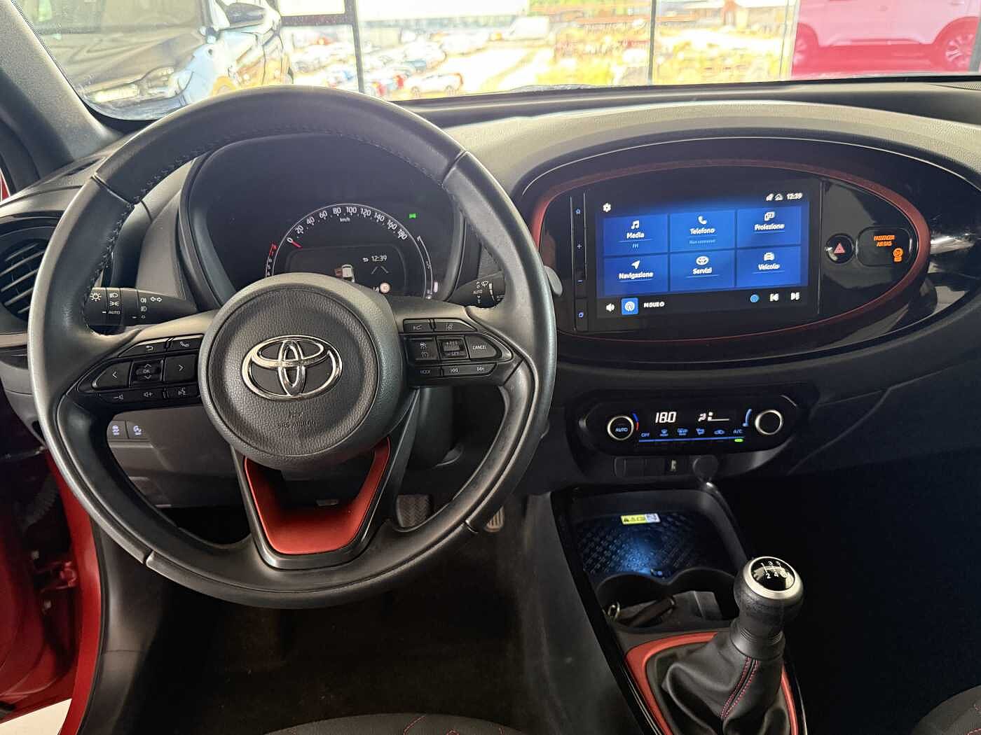 Toyota Aygo X – X 1.0 VVT-i 72 CV 5 porte Lounge  