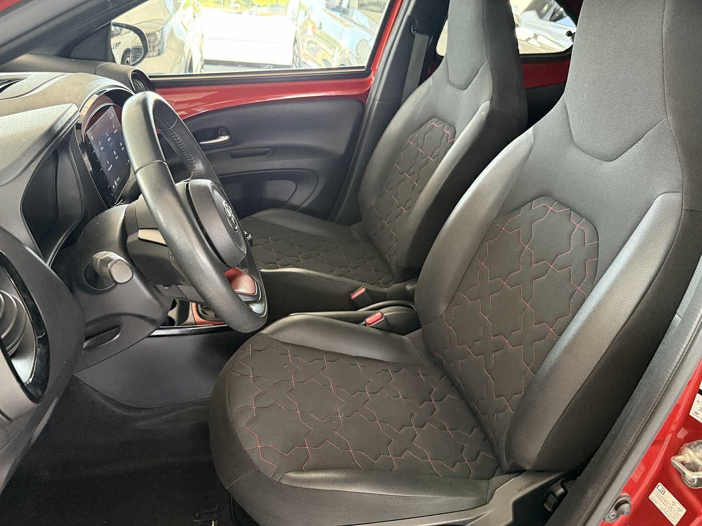Toyota Aygo X – X 1.0 VVT-i 72 CV 5 porte Lounge  