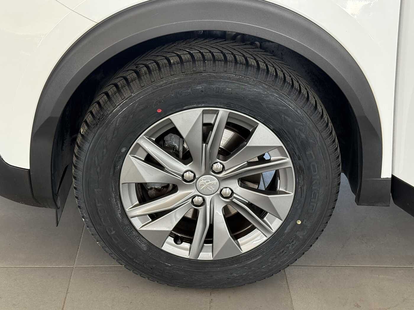 Peugeot 2008 – 1.2 PureTech 100 CV  Active  