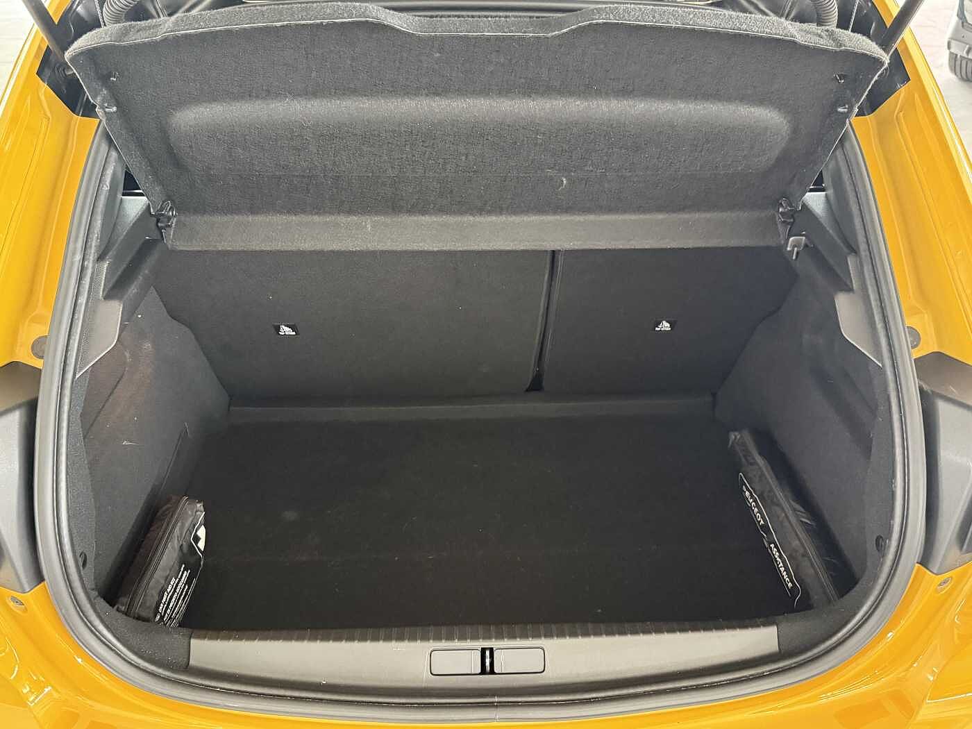 Peugeot 208 – 1.2 PureTech 100 CV EAT8 GT Line  