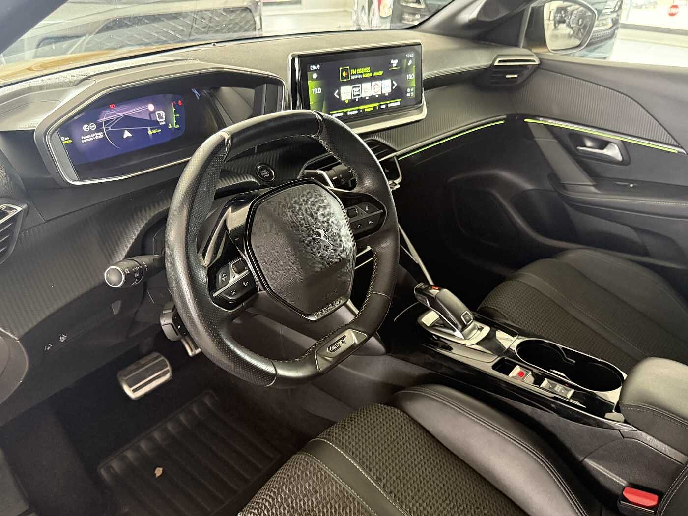 Peugeot 208 – 1.2 PureTech 100 CV EAT8 GT Line  