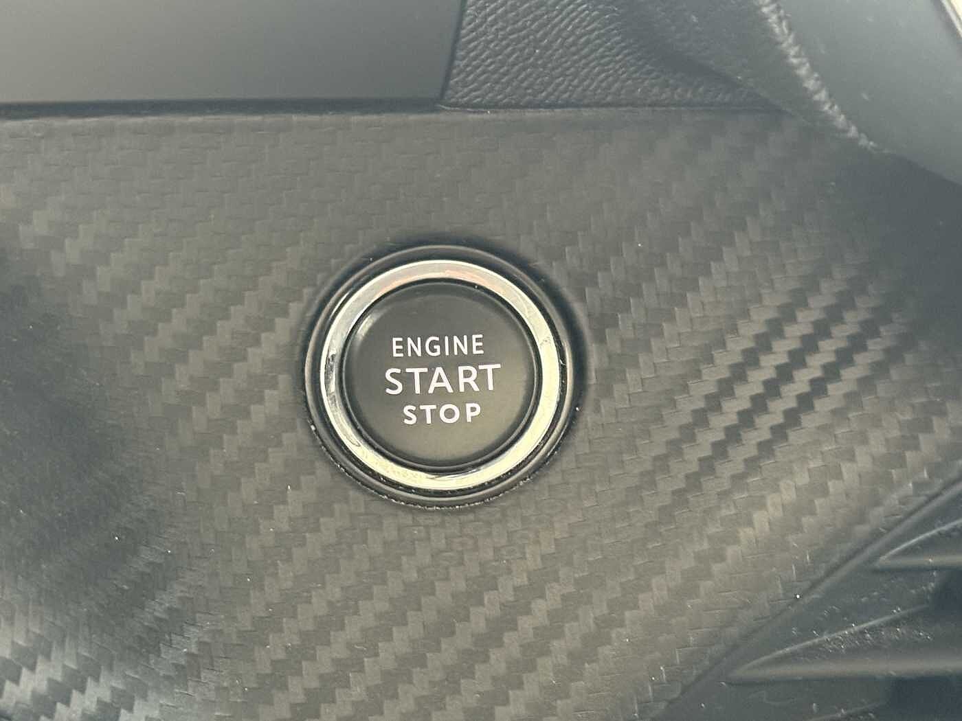 Peugeot 2008 – 1.2 PureTech 100 CV Allure  