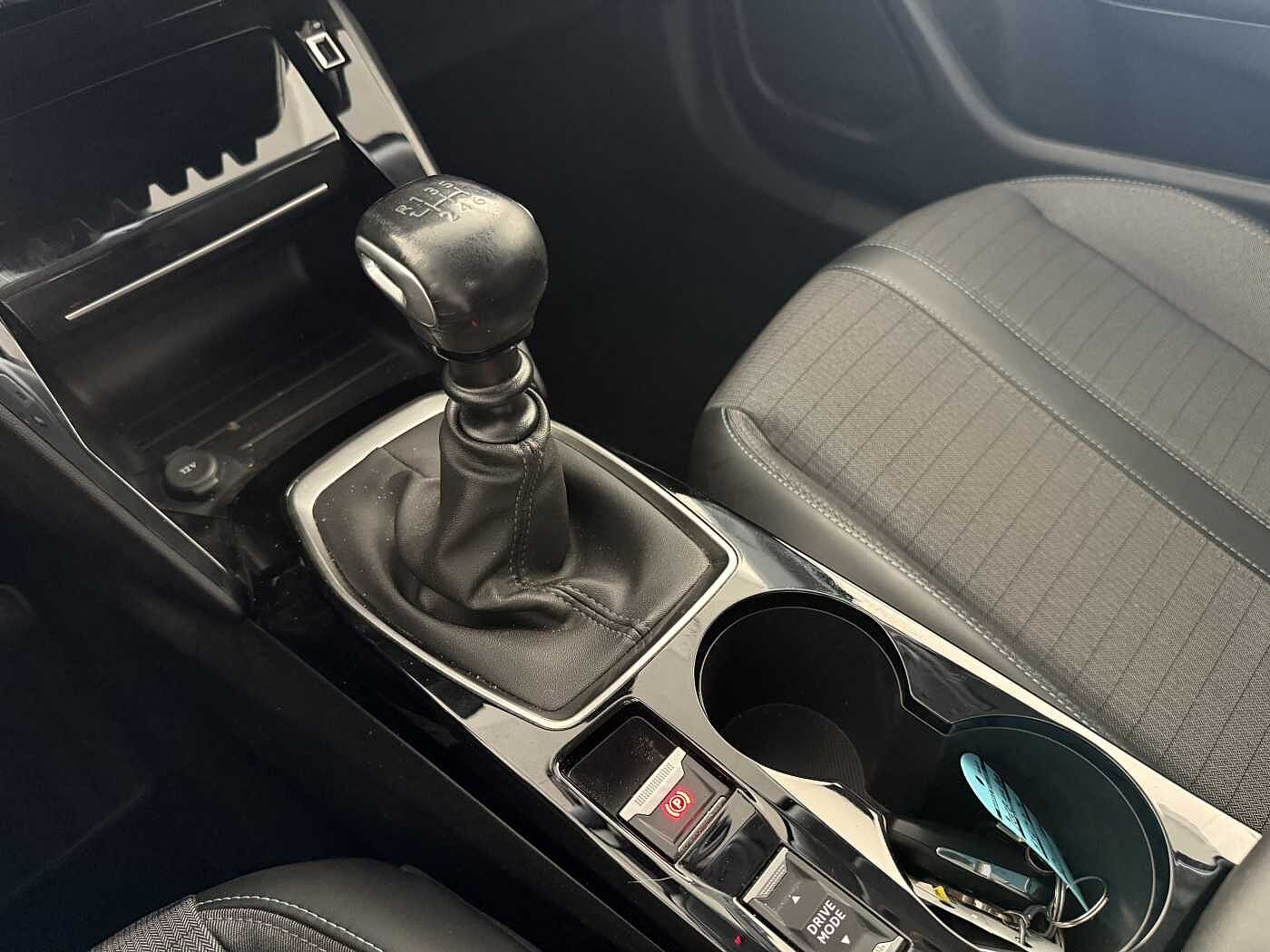 Peugeot 2008 – 1.2 PureTech 100 CV Allure  