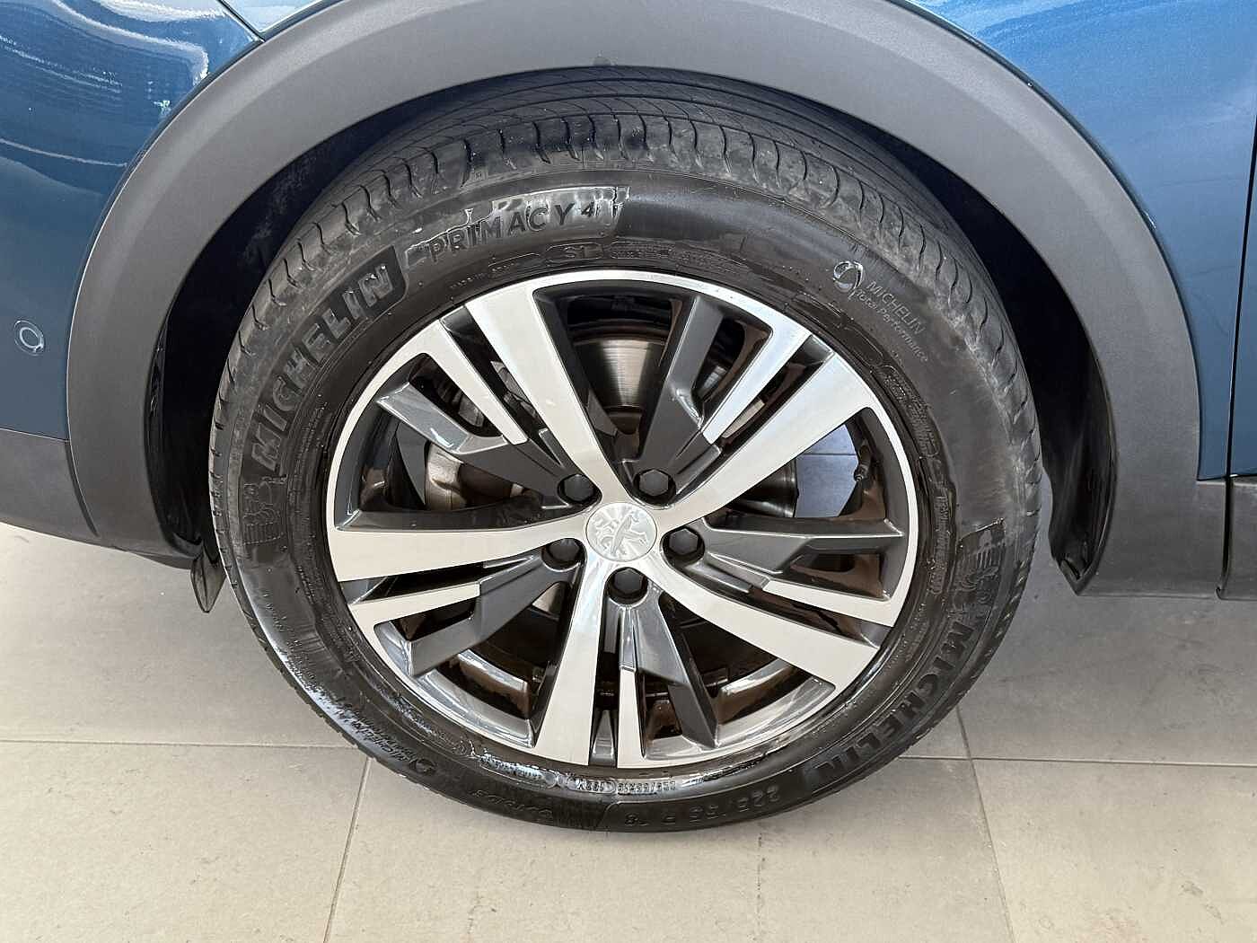 Peugeot 3008 – 1.2 PureTech 130 CV Allure  