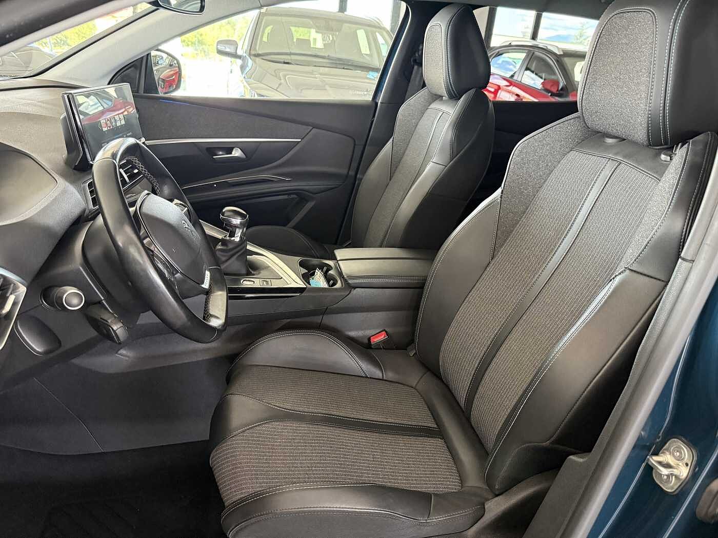Peugeot 3008 – 1.2 PureTech 130 CV Allure  