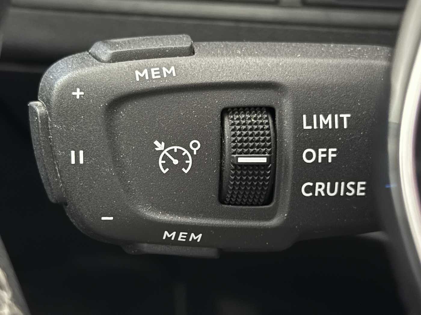 Peugeot 3008 – 1.2 PureTech 130 CV Allure  