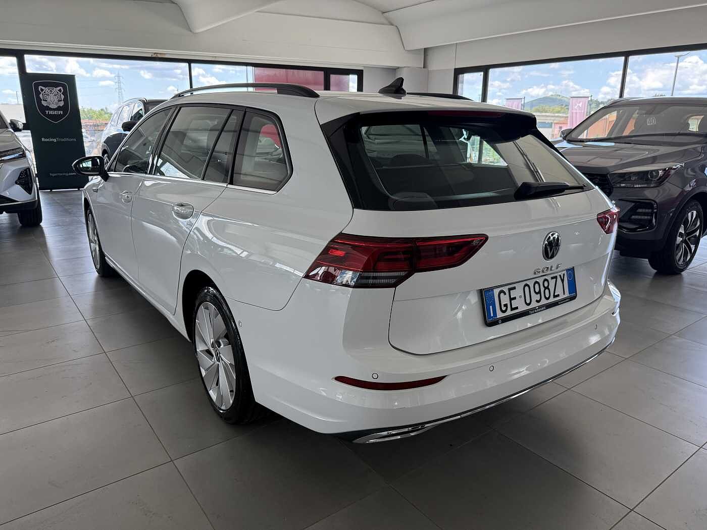 Volkswagen Golf 8ª serie – Variant 2.0 TDI SCR Style  