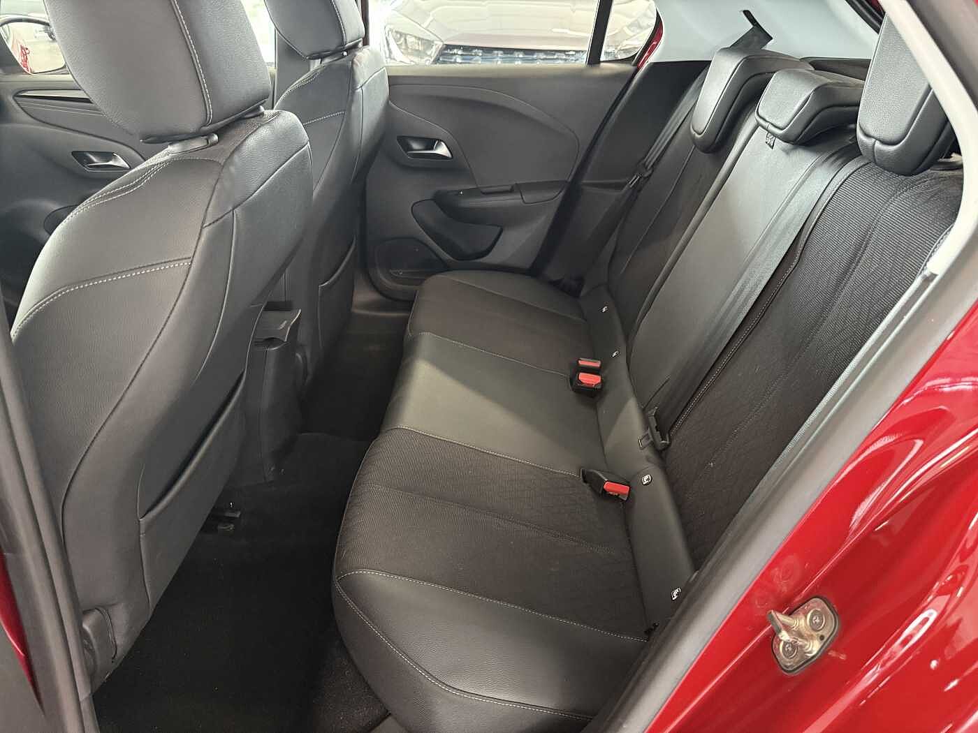 Opel Corsa – 1.2 Elegance  