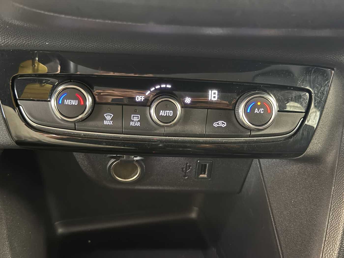 Opel Corsa – 1.2 Elegance  