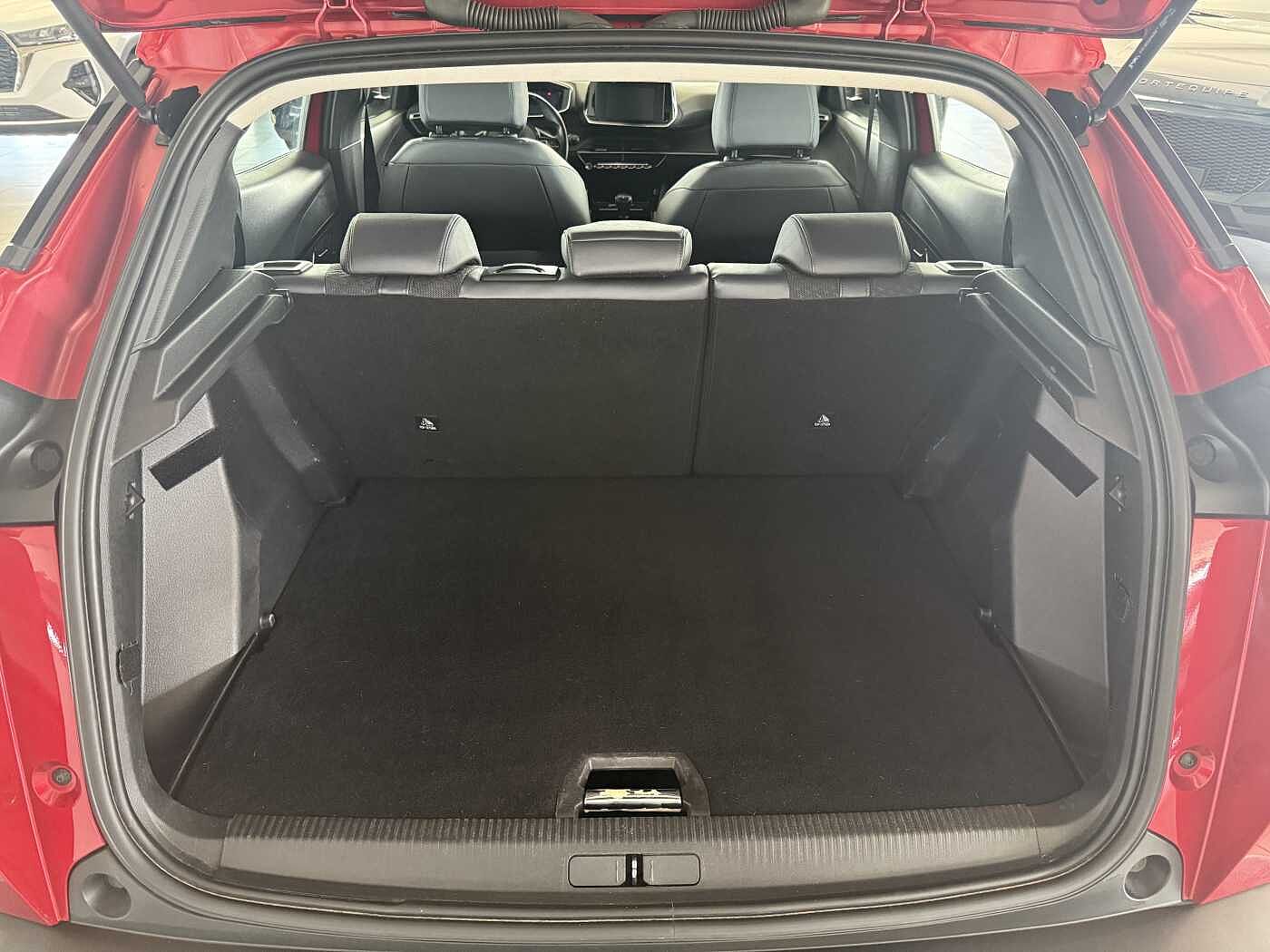 Peugeot 2008 – 1.2 PureTech 100 CV Allure  