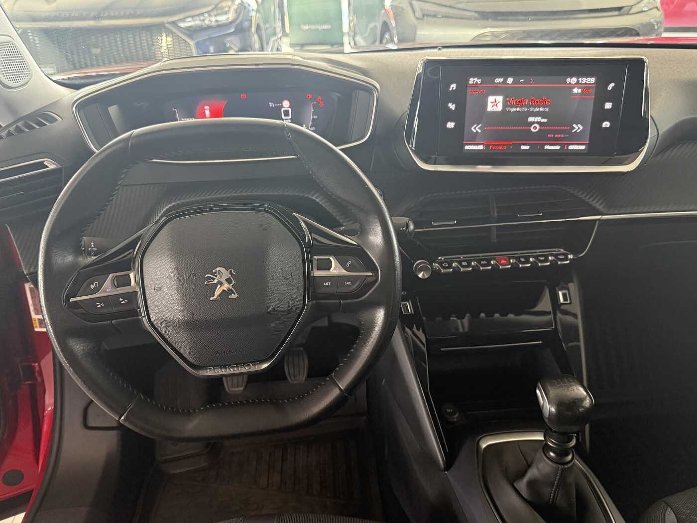 Peugeot 2008 – 1.2 PureTech 100 CV Allure  