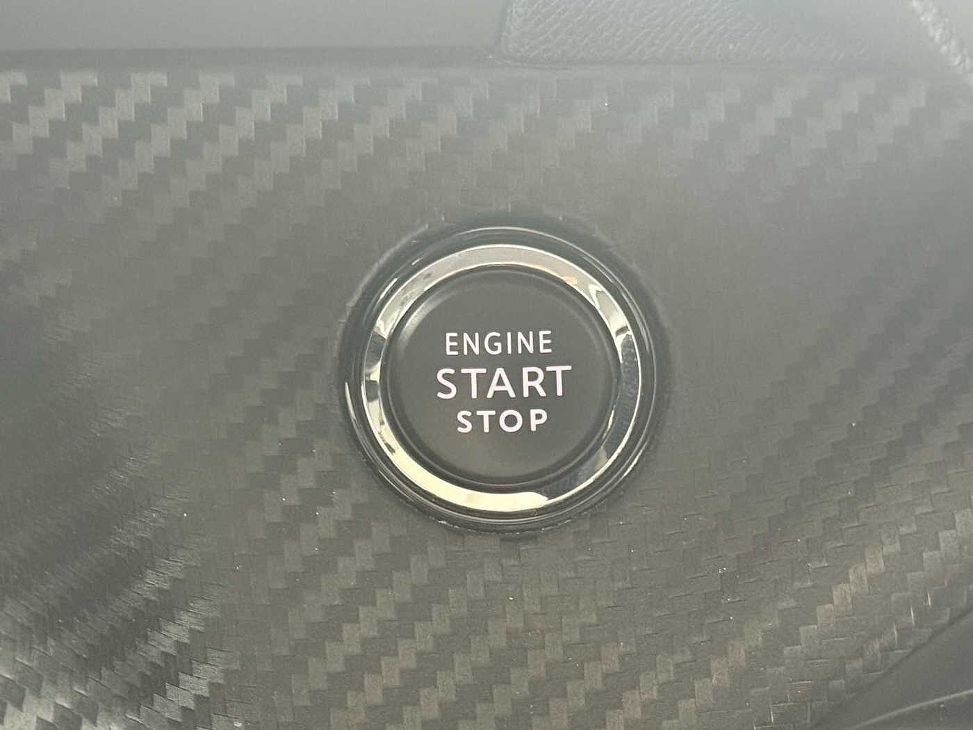 Peugeot 2008 – 1.2 PureTech 100 CV Allure  