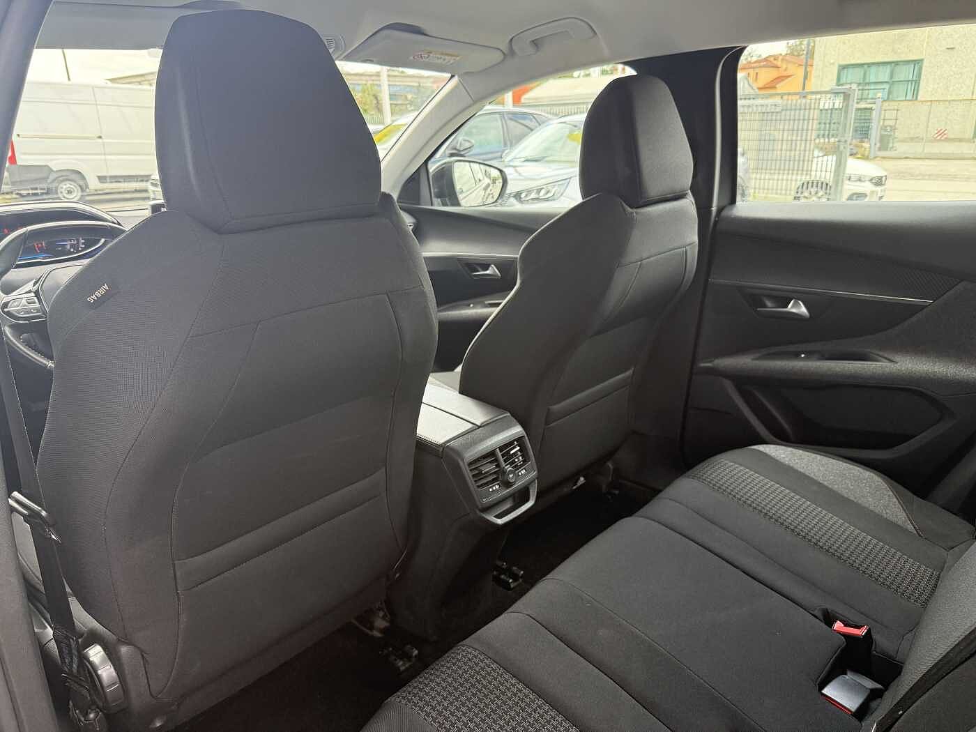 Peugeot 3008 – 1.5 BlueHDi 130 CV Active  