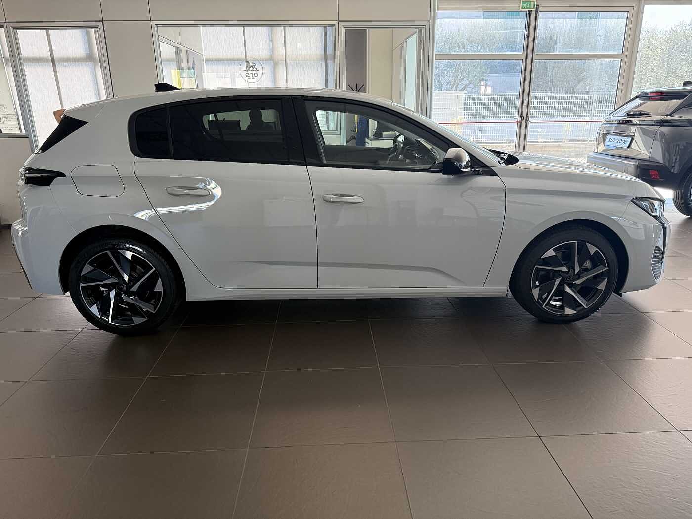 Peugeot 308 – 1.5 BlueHDi 130 CV EAT8 Allure  