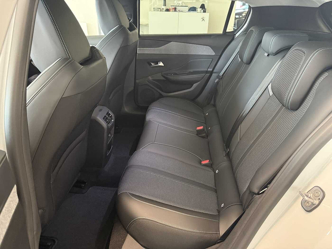 Peugeot 308 – 1.5 BlueHDi 130 CV EAT8 Allure  